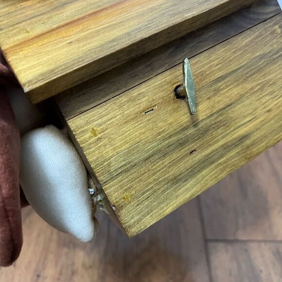 Vtg Music Box Wood Doghouse "Doggie in the window - Picture 3 of 8